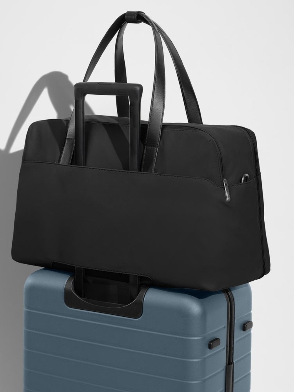 AWAY Weekender Bag - Picture 3 of 12